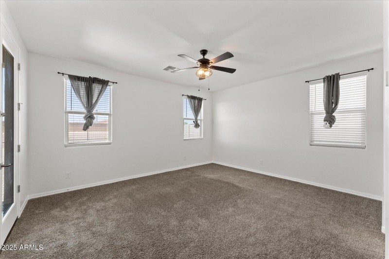 22-016-primary-bedroom