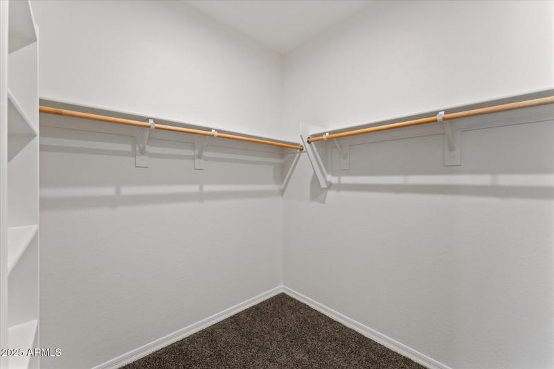 29-021-primary-closet