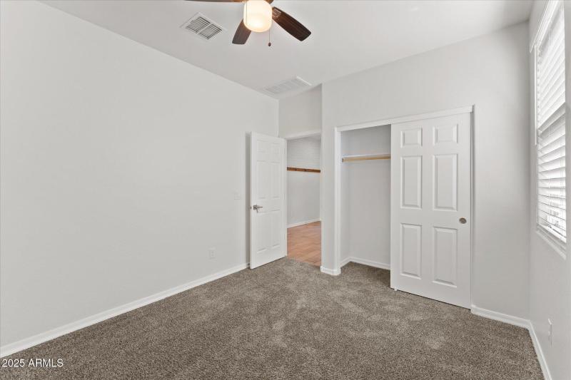 32-023-second-bedroom