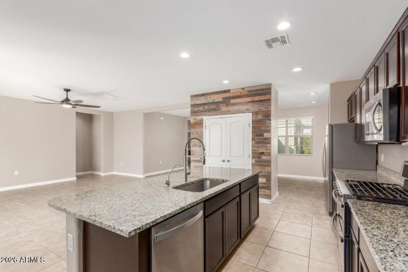 20250904090705687519000000-o