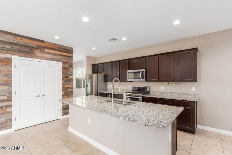 20250904090703994585000000-o