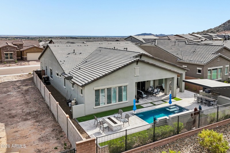 6-print-61-print-N 134th Ln-S2501-061