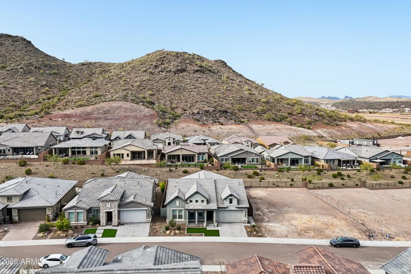 26-print-48-print-N 134th Ln-S2501-048