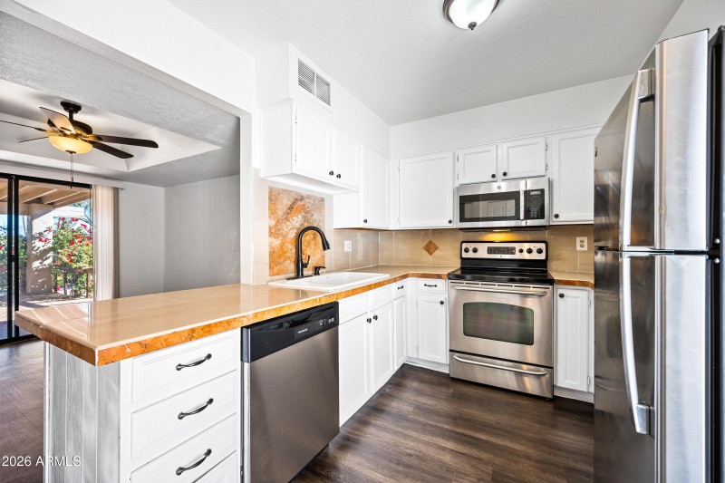 9-12247NFHVA-ocupix-