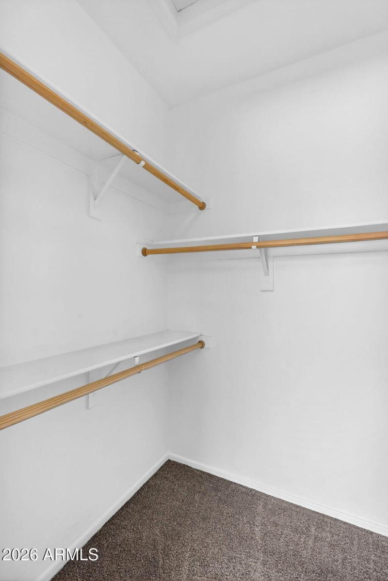 22-web-or-mls-20-E Clifton Ave