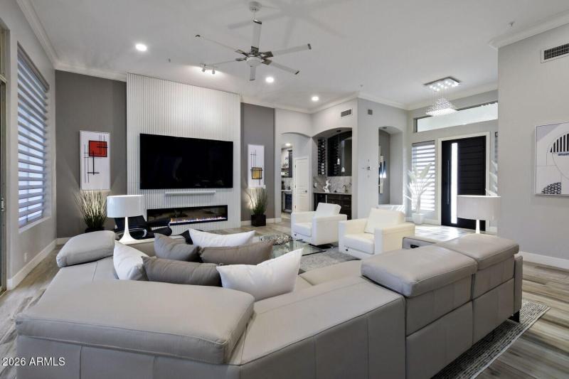 008 - 08 Living Room