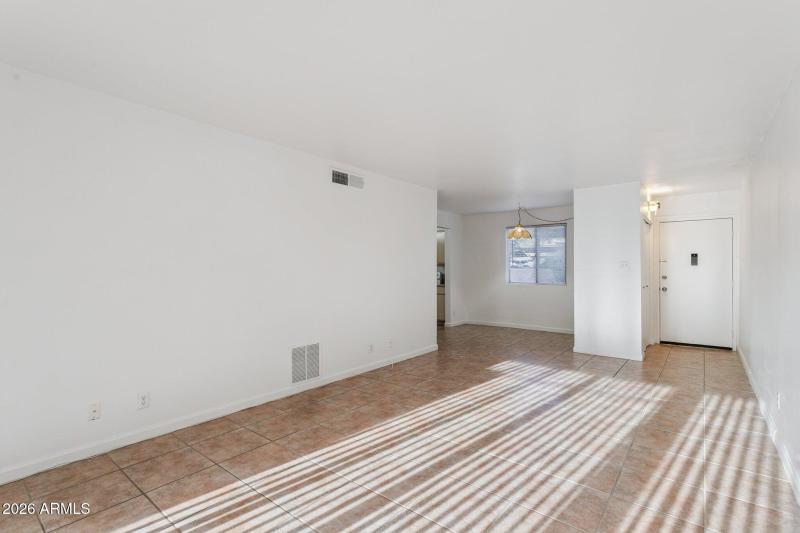 2-web-or-mls-7625-e-camelback-rd-144a