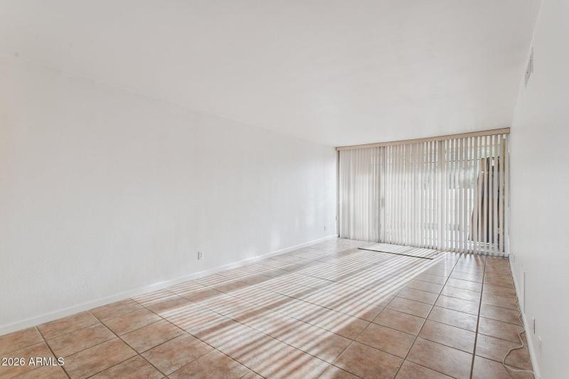 4-web-or-mls-7625-e-camelback-rd-144a