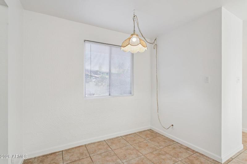 6-web-or-mls-7625-e-camelback-rd-144a