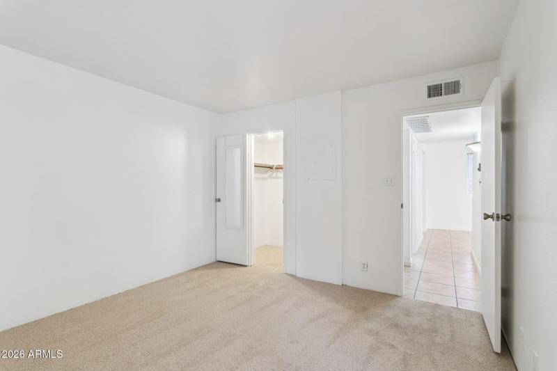 12-web-or-mls-7625-e-camelback-rd-144a