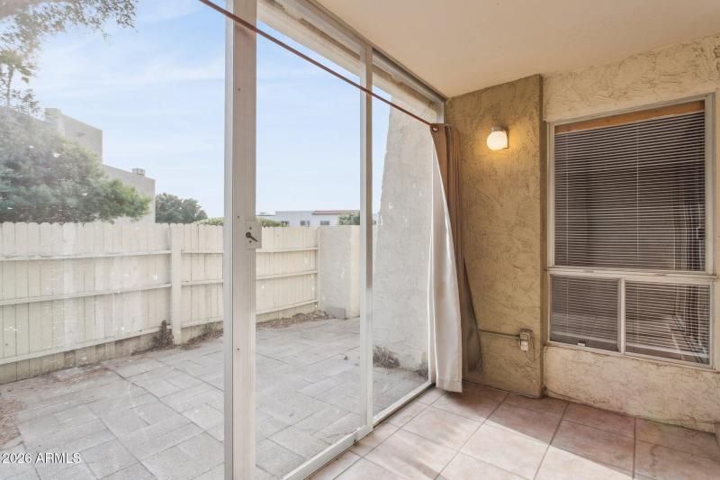 17-web-or-mls-7625-e-camelback-rd-144a