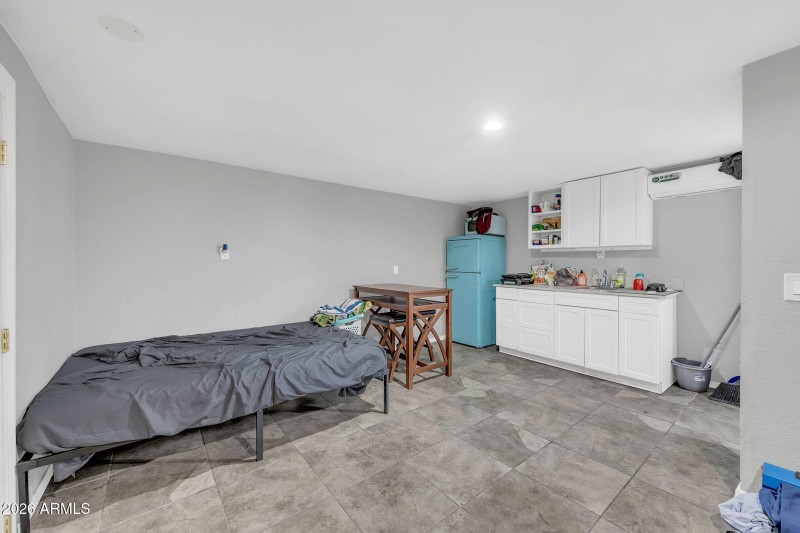 2302 E Yale Street, Phoenix, AZ 85006