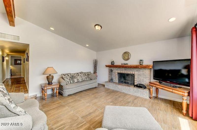 Fremont08-LivingRoom