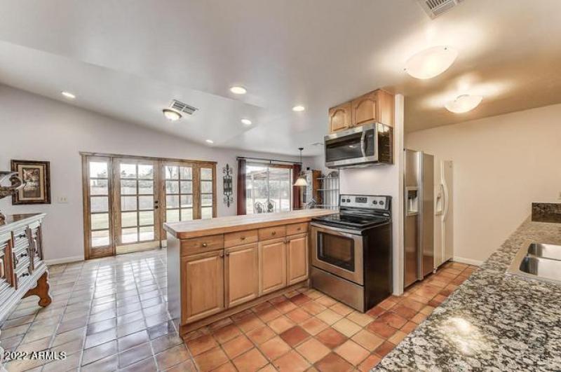 Fremont12-LivingRoom