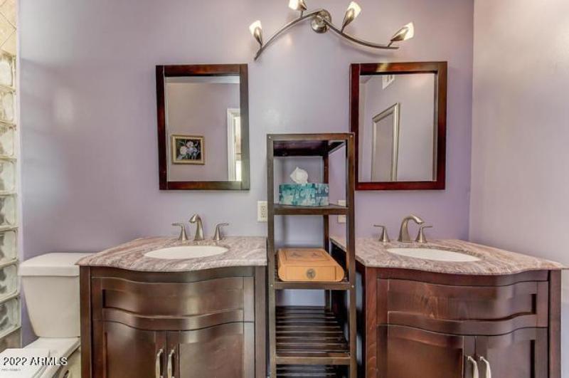 Fremont20-MasterBath