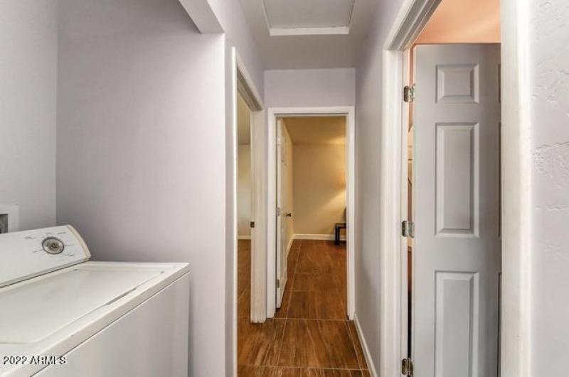 Fremont26-LaundryHall