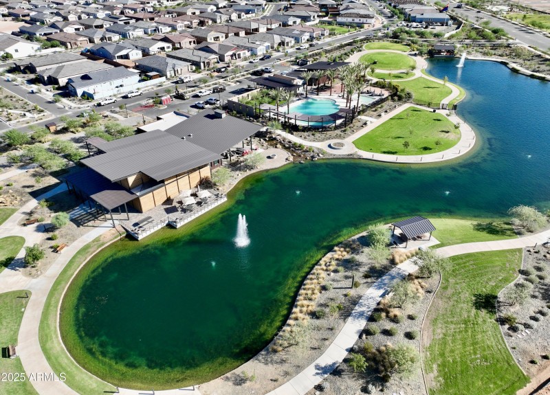 20251001_155759000_iOS