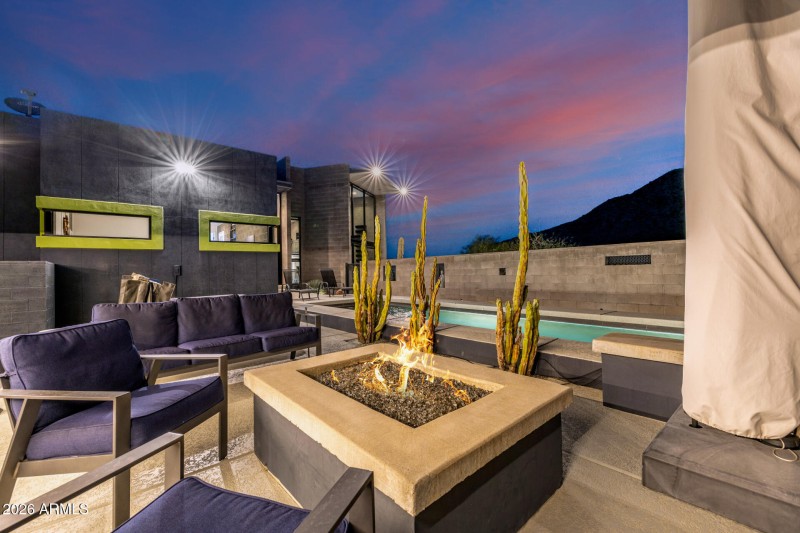 Firepit seating area