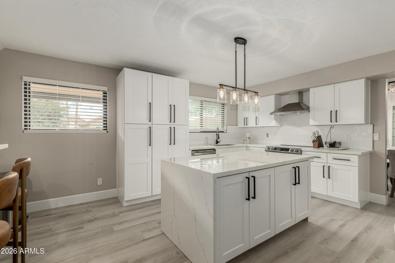 69748f_14 - Divot 987