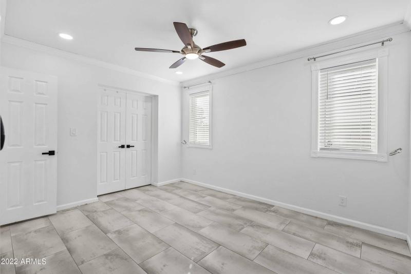 Primary Suite w/ Walk In Closet