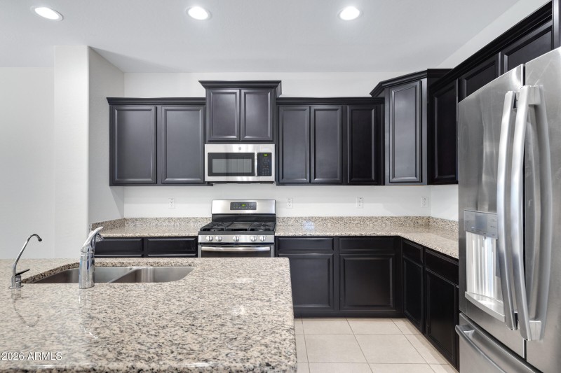 123 W Winterberry Ave-14