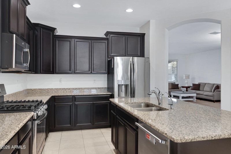 123 W Winterberry Ave-15