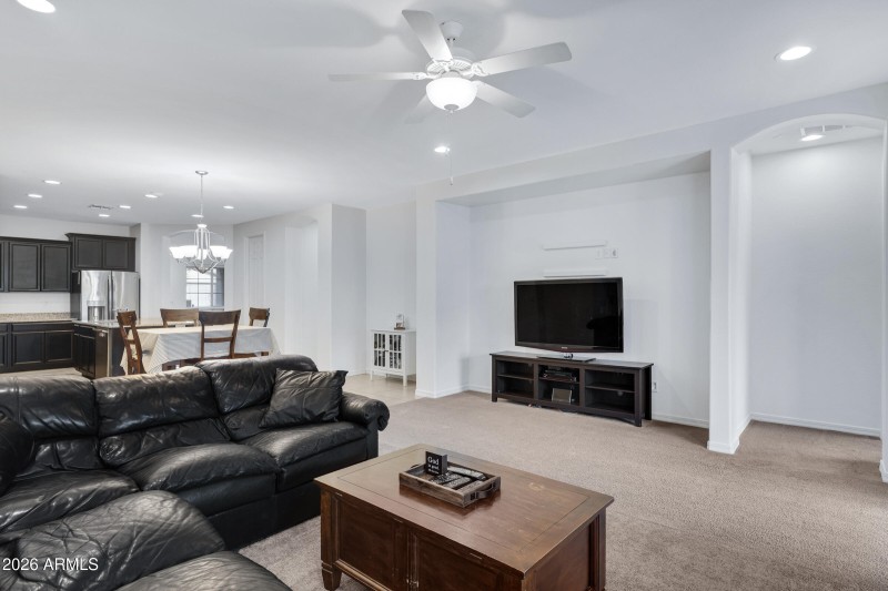 123 W Winterberry Ave-20