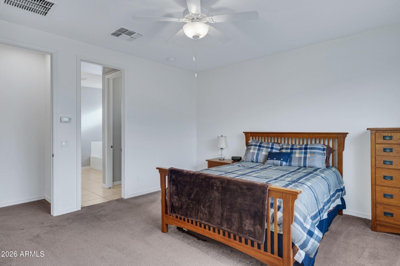 123 W Winterberry Ave-27