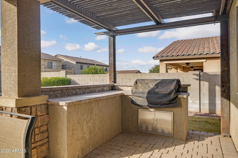 123 W Winterberry Ave-37