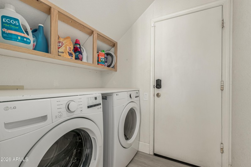 69748f_37 - Divot 987