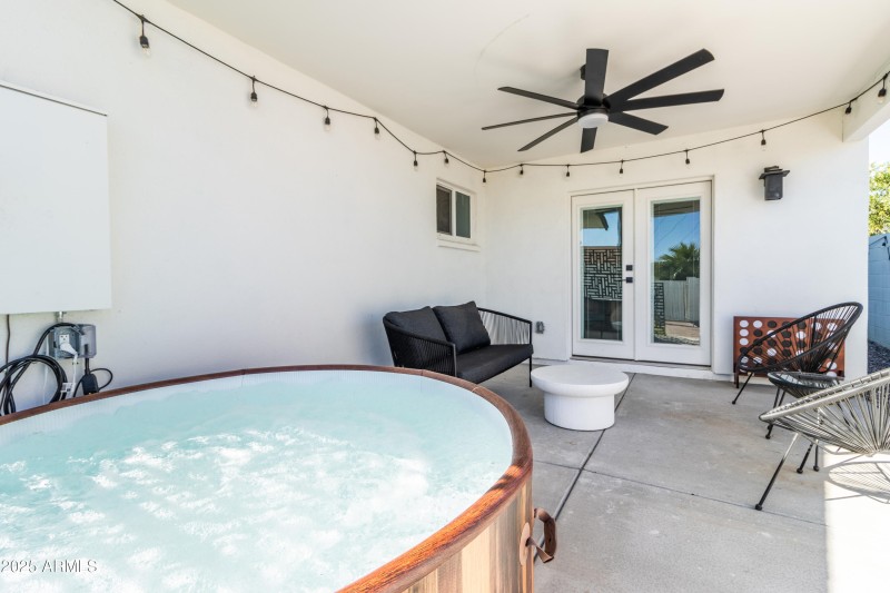 AZ_6907 E Palm Ln_0003