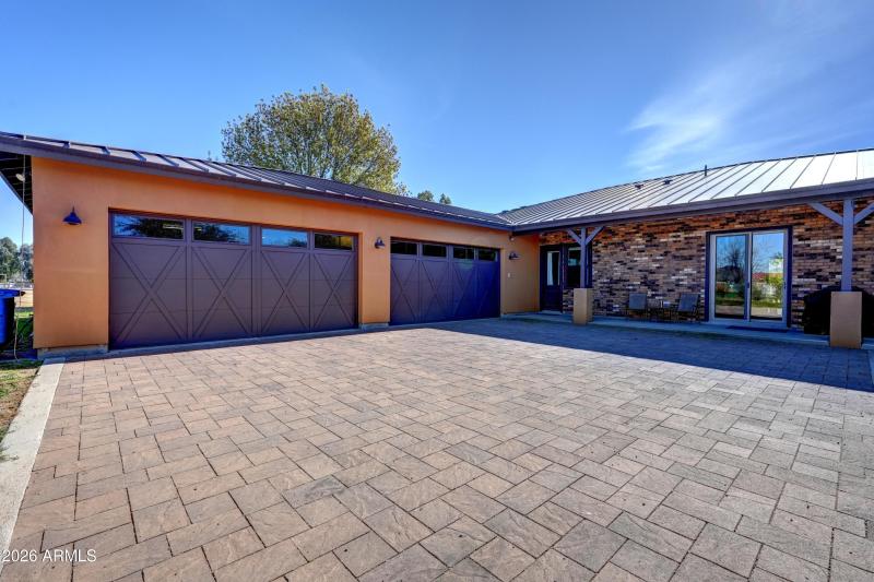 19312 E Via De Palmas