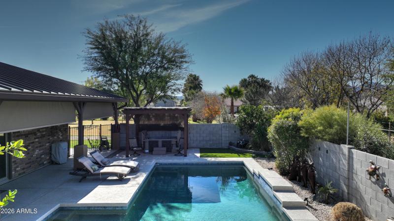 19312 E Via De Palmas