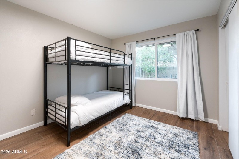 25-Guest Bedroom