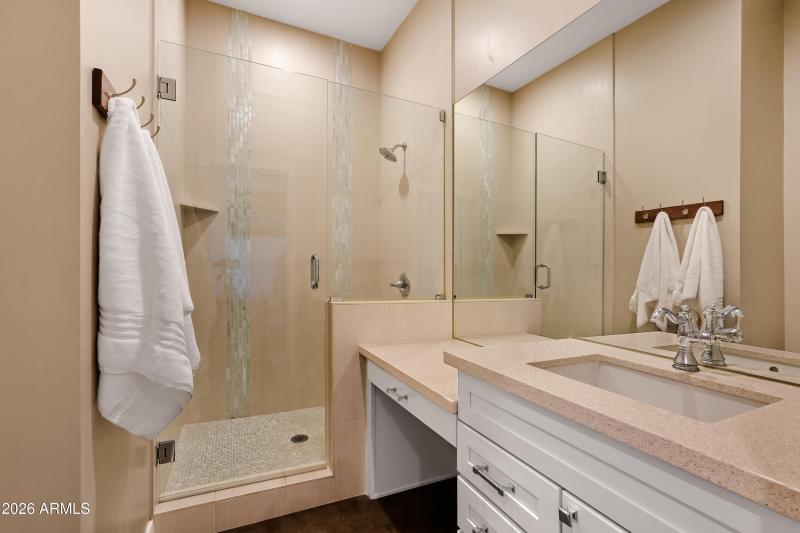 19312 E Via De Palmas