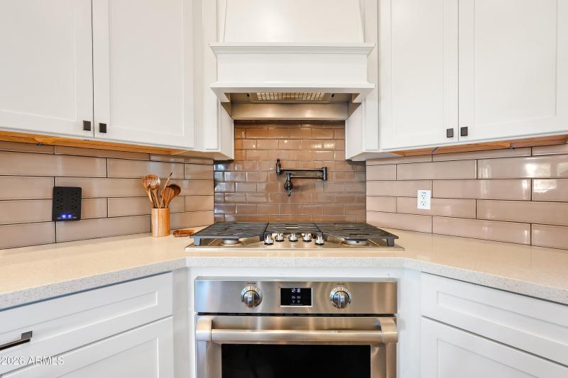 19312 E Via De Palmas