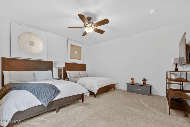 39-web-or-mls-382-n-moriah-dr