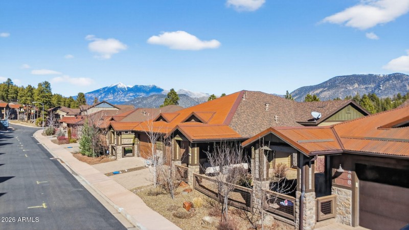 Luxury Townhome in the Flagstaff Pines