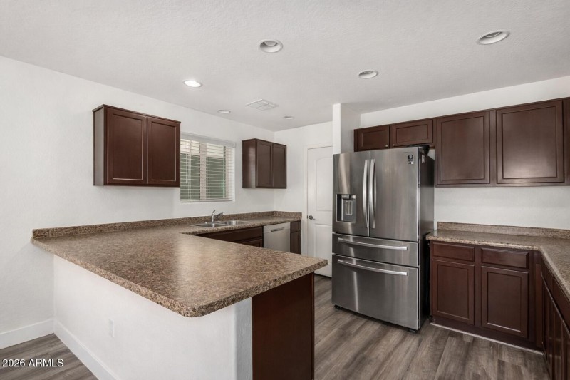 86801888-C591-4503-B1DF-96A98F37C45F