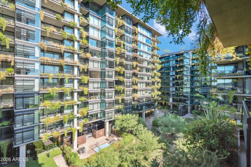 Balcony with Scenic Views