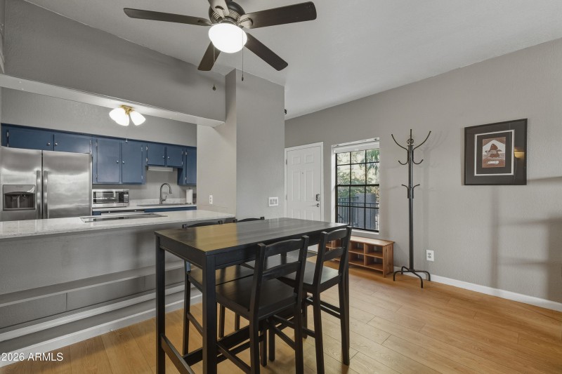 8020 E THOMAS RD-03b