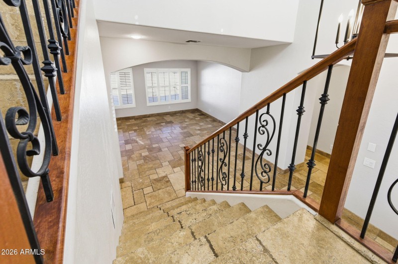 39-web-or-mls-44572 Granite Dr-39