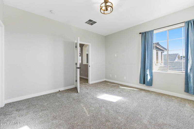 53-web-or-mls-44572 Granite Dr-53