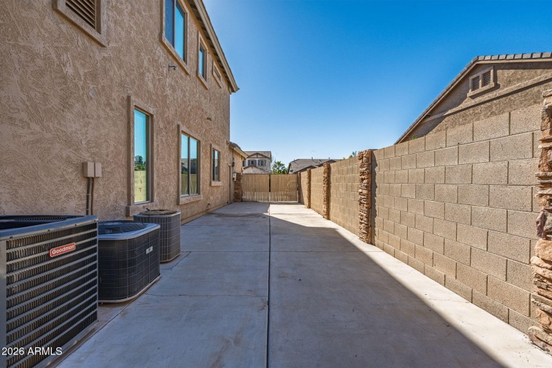 60-web-or-mls-44572 Granite Dr-60