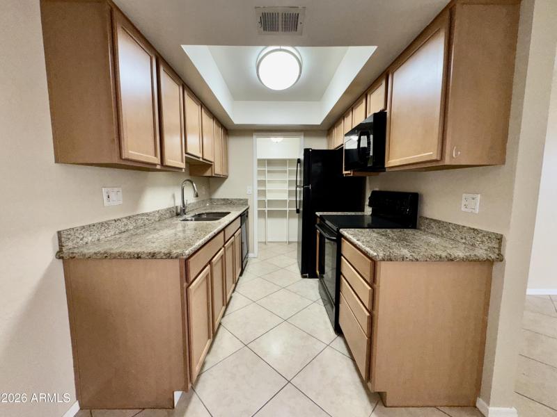 34BC94C2-318A-4031-B1F6-87492205B5CC_1_2