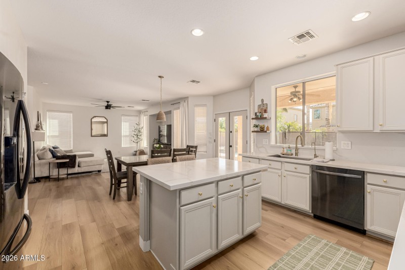 16 - Carla Vista 2123