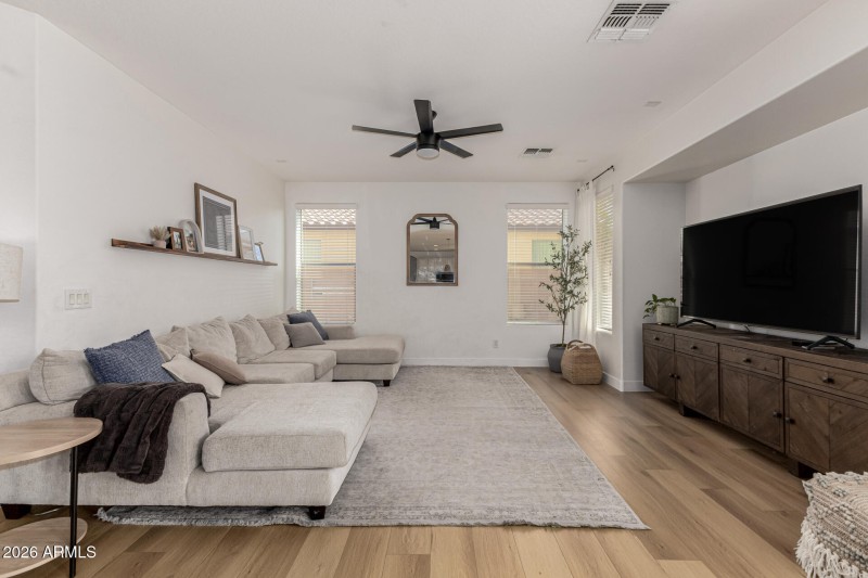 20 - Carla Vista 2123