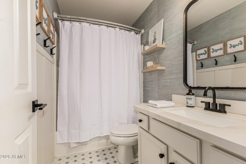 41 - Carla Vista 2123