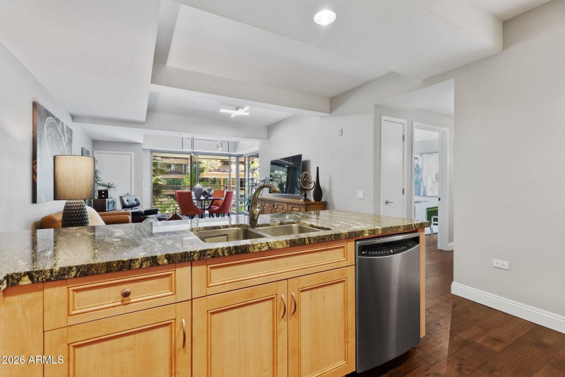 4-web-or-mls-7D3A7483