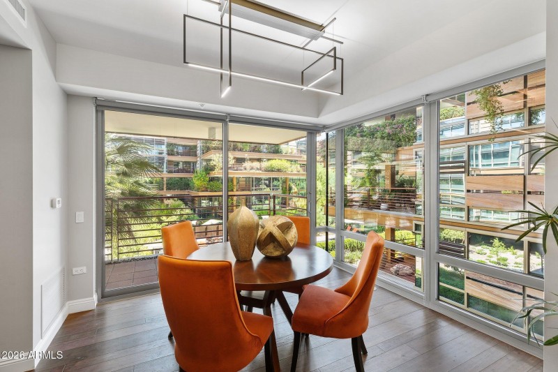 8-web-or-mls-7D3A7503